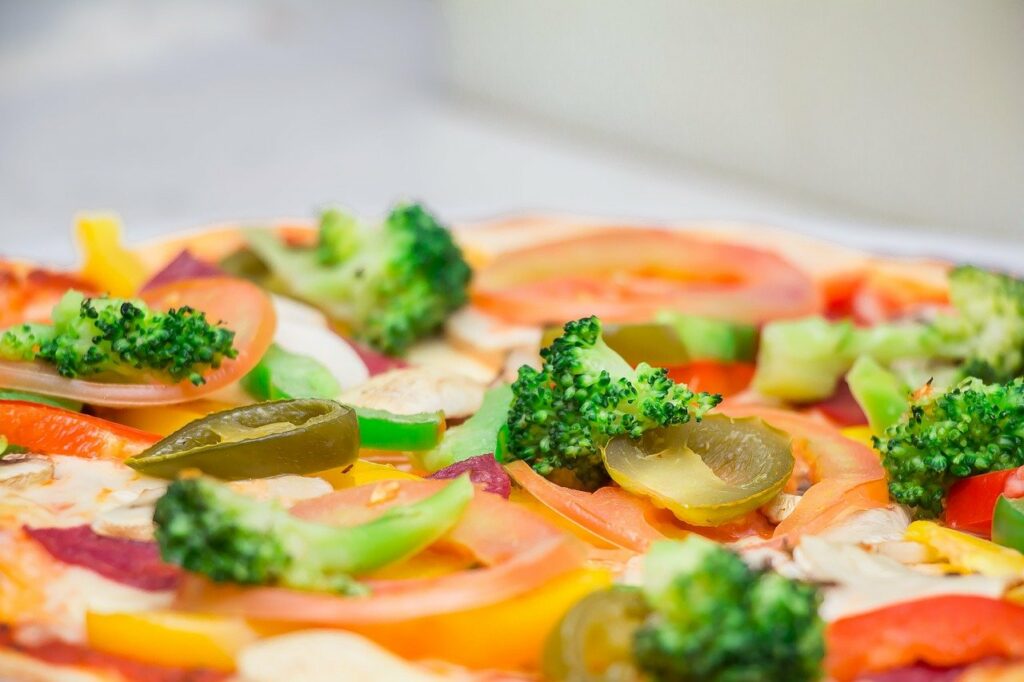 pizza, vegetables, toppings-346985.jpg